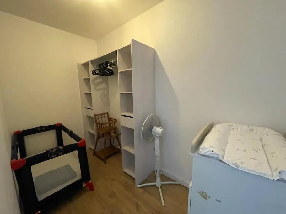 Maison 10 Personnes Gragnague 0*,  France